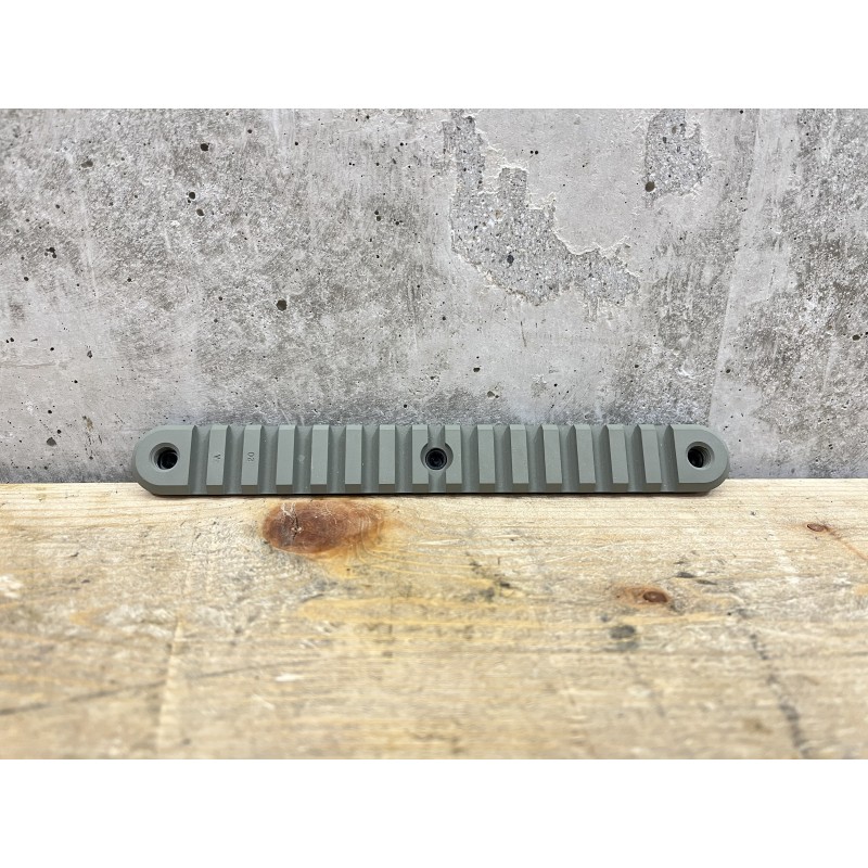 Rail Picatiny Accuracy international - 180 mm - Pente 20 Moa - OD Green