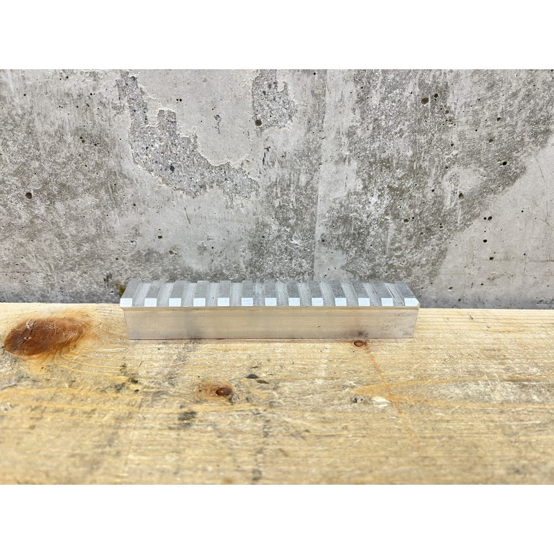 Rail Picatinny Recknagel a découper - 130 mm x 20 mm
