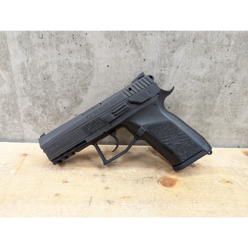 Pistolet CZ P-07 - 9x19